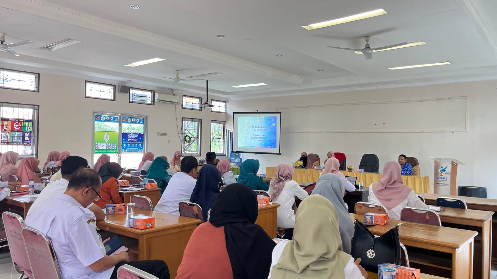 Pertemuan pembentukan Evaluasi Jejaring, Skrining Layak Hamil, Antenatal Care (ANC), dan Stunting di Aula  Dinas Kesehatan  Kota Solok, Rabu (18/09/24).